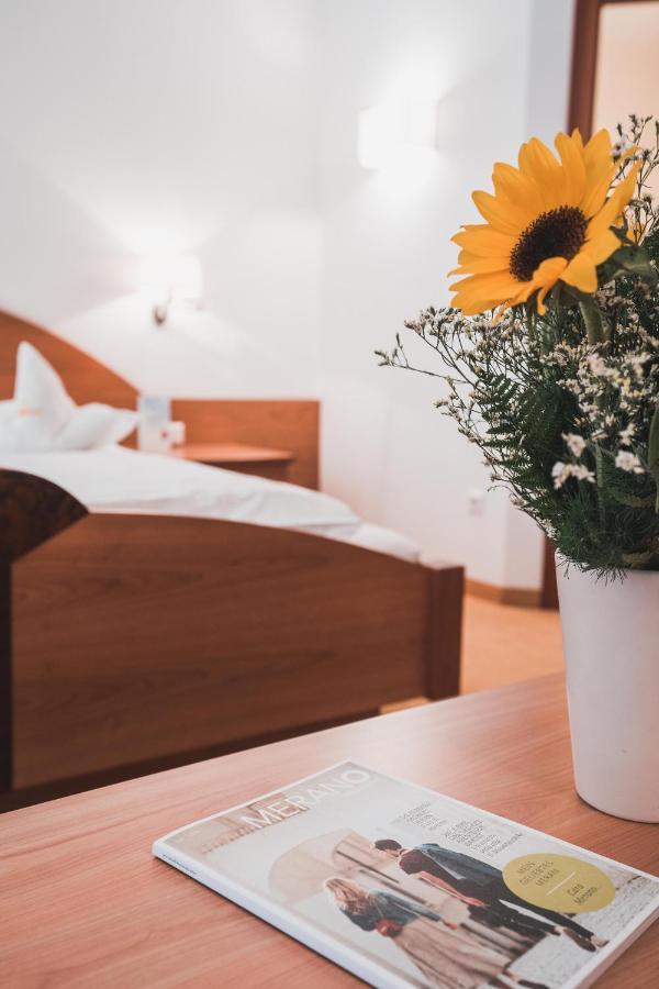 Hotel Am Sonneck Lagundo Eksteriør bilde