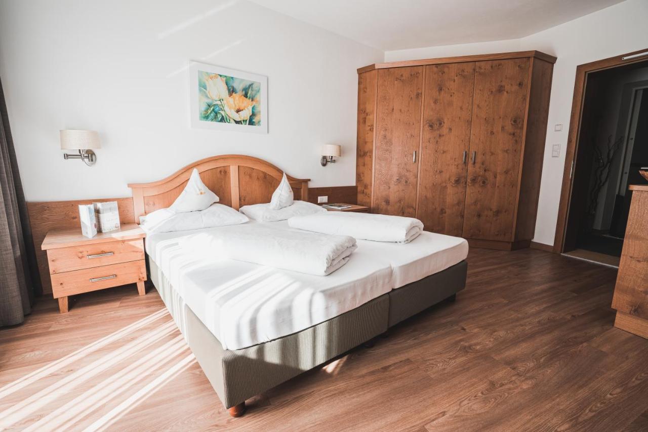 Hotel Am Sonneck Lagundo Eksteriør bilde